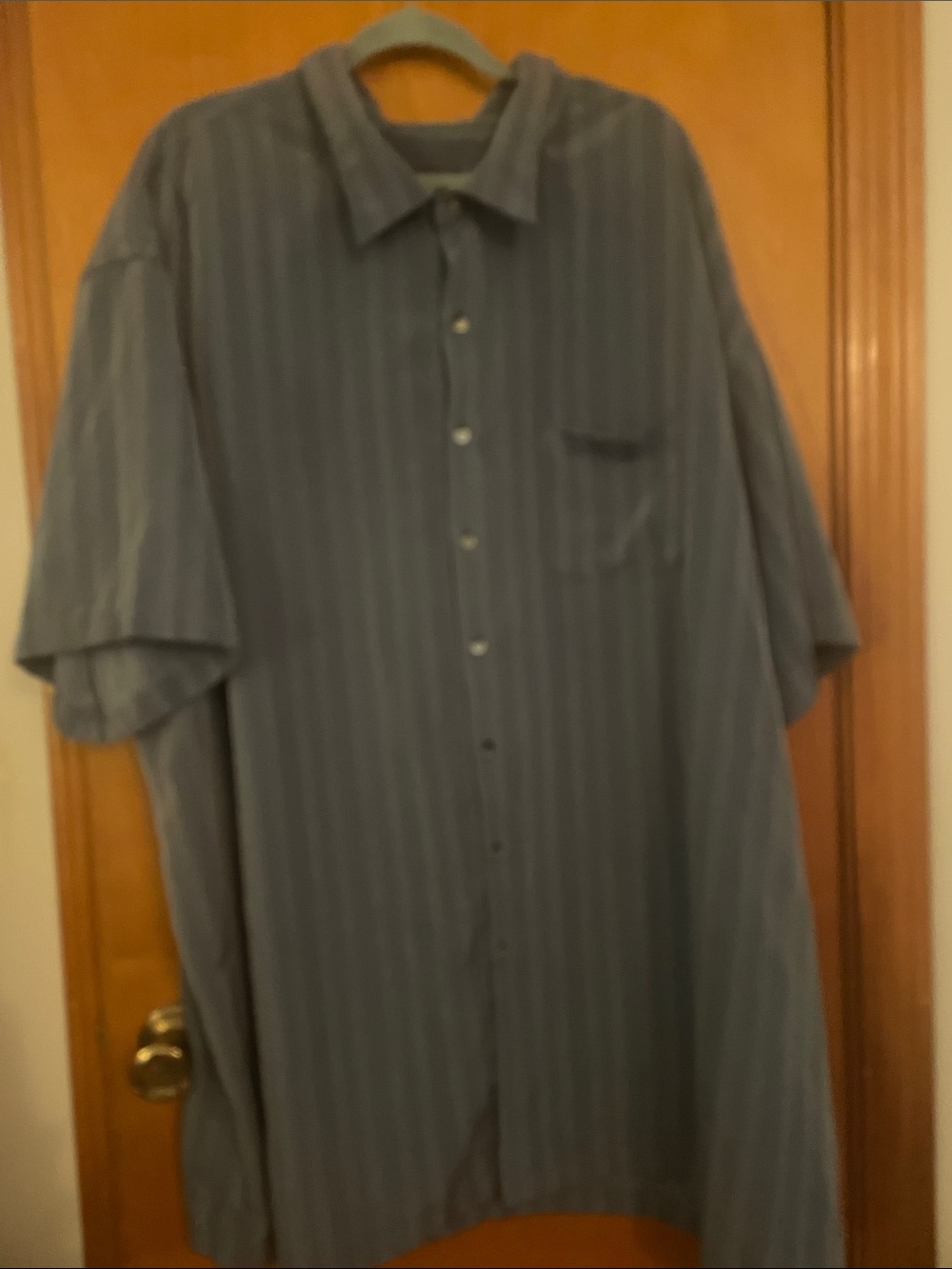 Van Heusen Men's Slate Blue Vertical-Stripe Short-Sleeve Button-Down Shirt